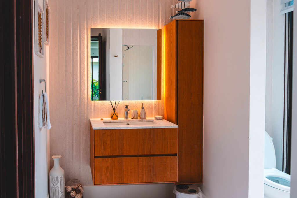 Bedroom 6- bathroom Shot